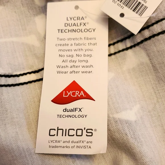 Chico's Camo Floral Print Denim-Style Jacket — Chico's Size 1 — US Size M/8 NWT - Picture 11 of 12